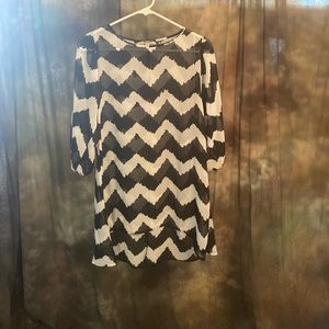 Lily Star black and white flowy blouse